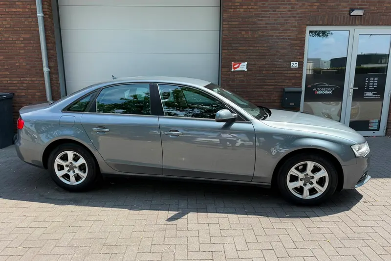 Audi A4 (2012)