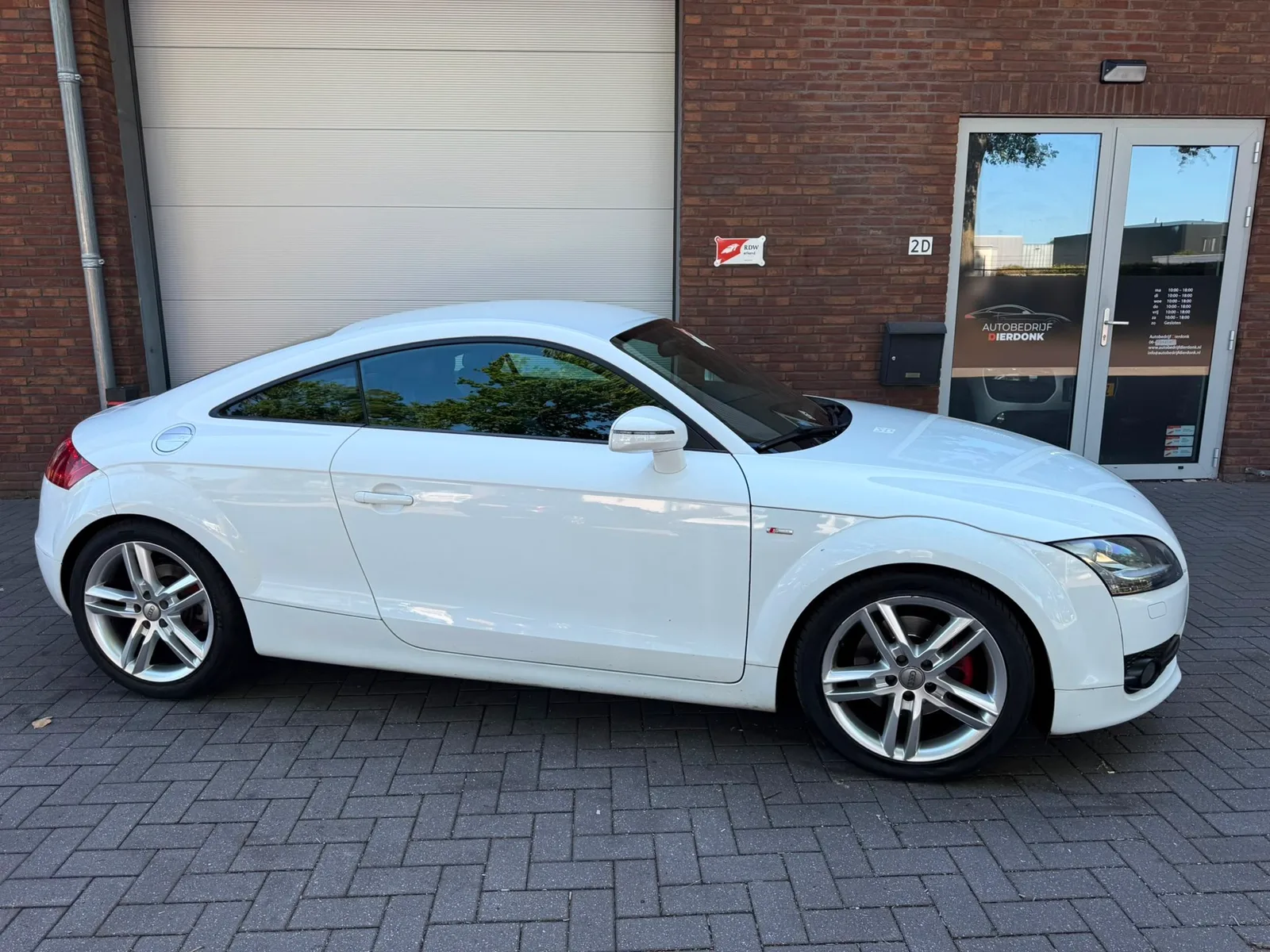Audi TT (2008) — foto 1