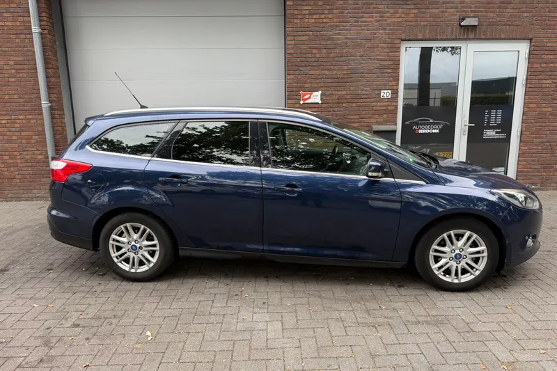 Ford Focus (2012)