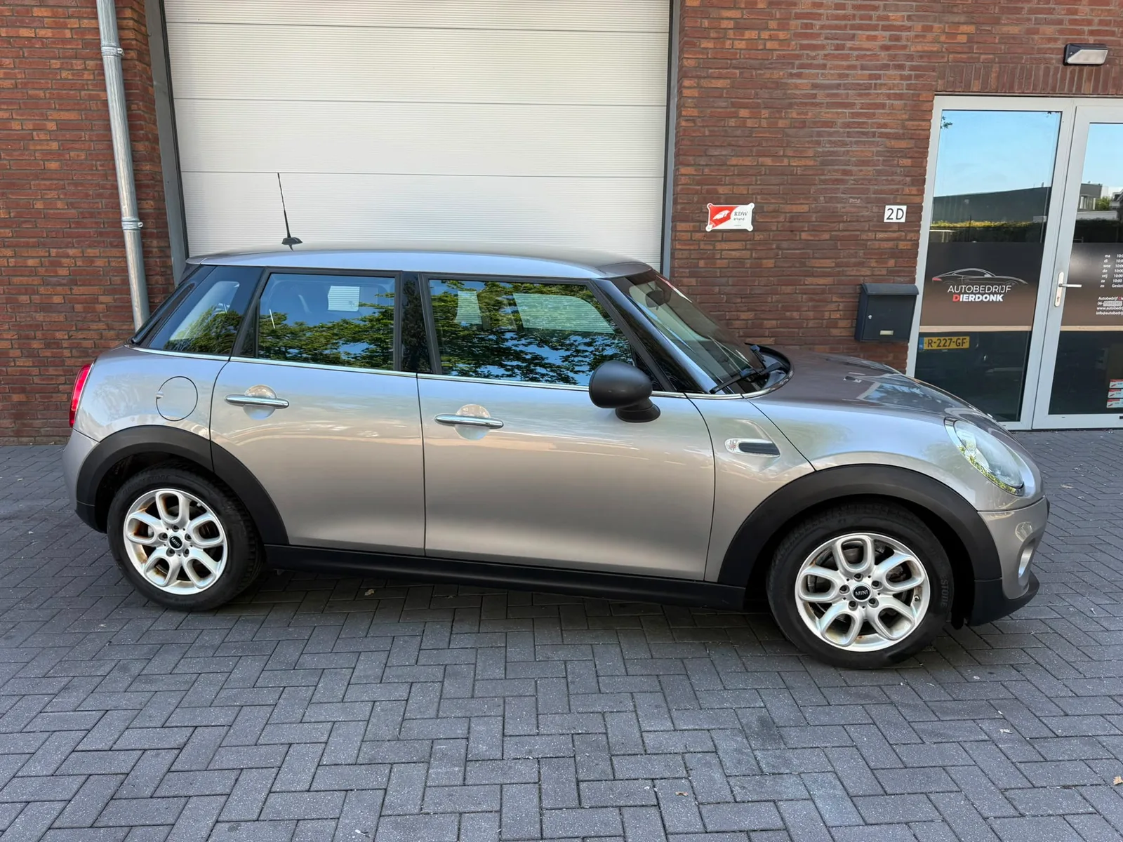 MINI One (2016) — foto 1