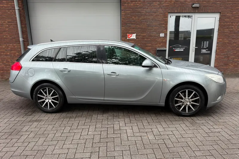 Opel Insignia Sports Tourer (2012)