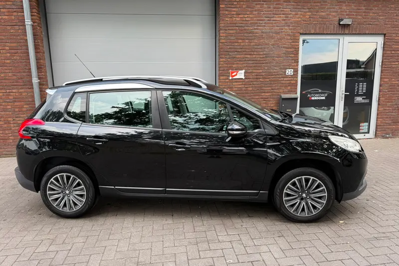 Peugeot 2008 (2016)