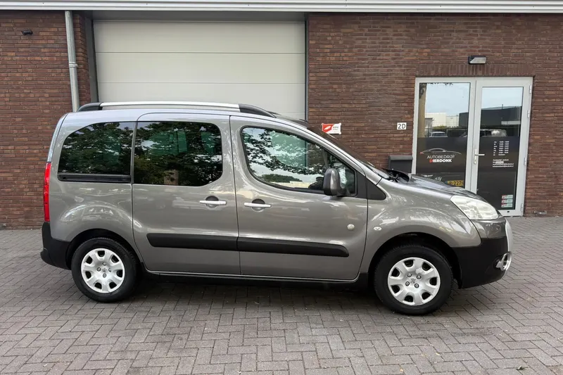 Peugeot Partner (2012)