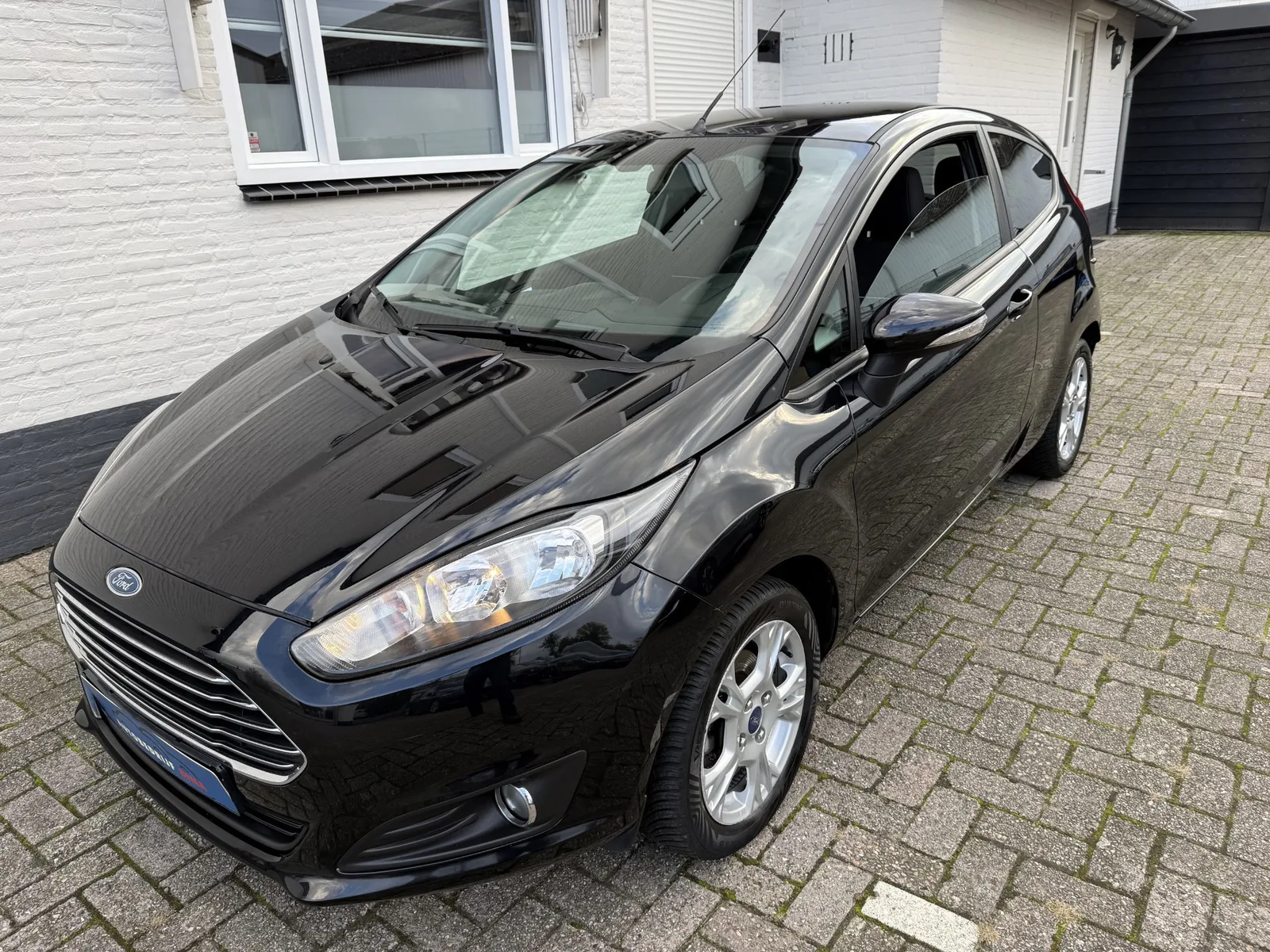 Ford Fiesta (2013) — foto 1