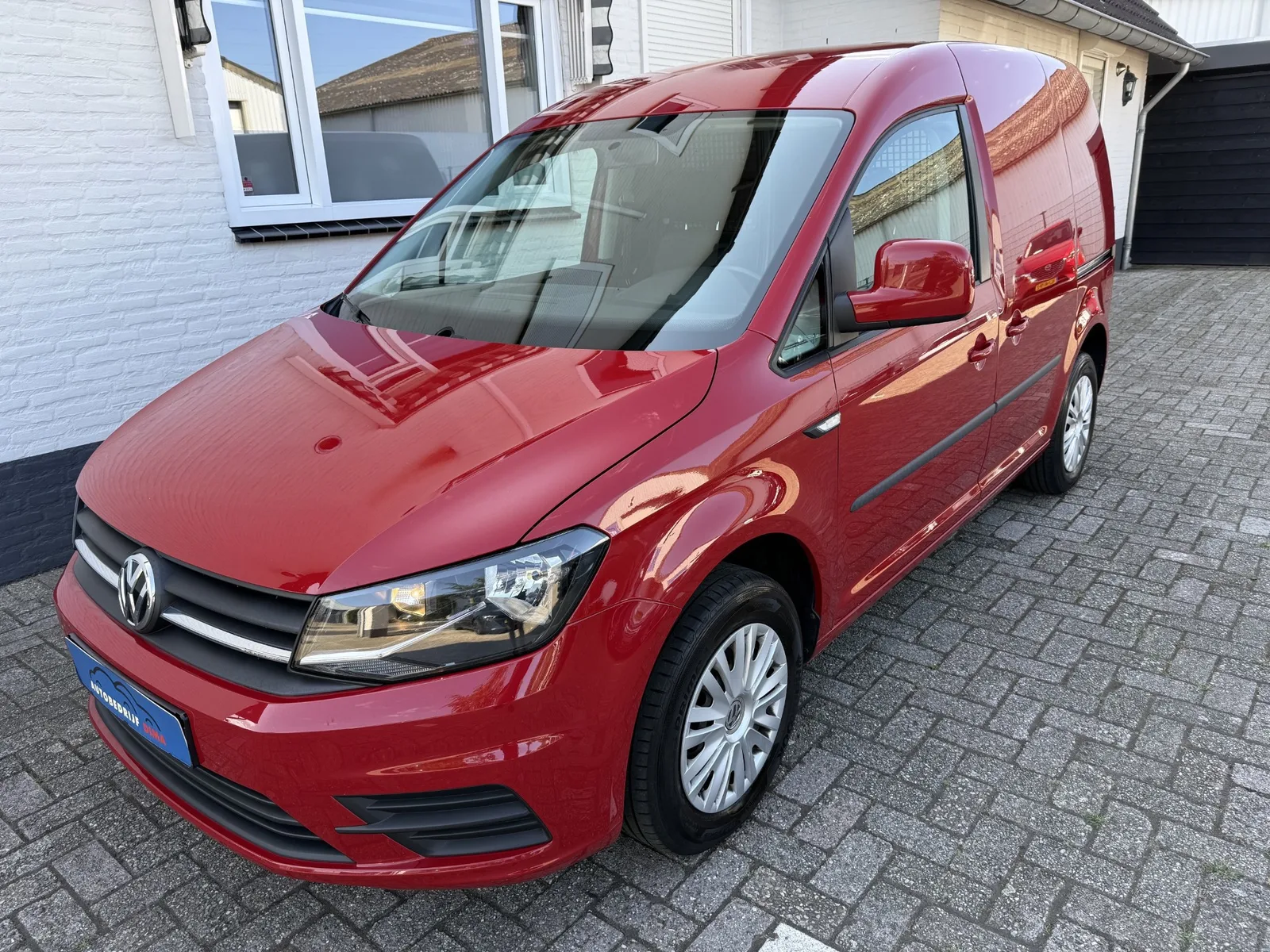 Volkswagen Caddy (2015) — foto 1