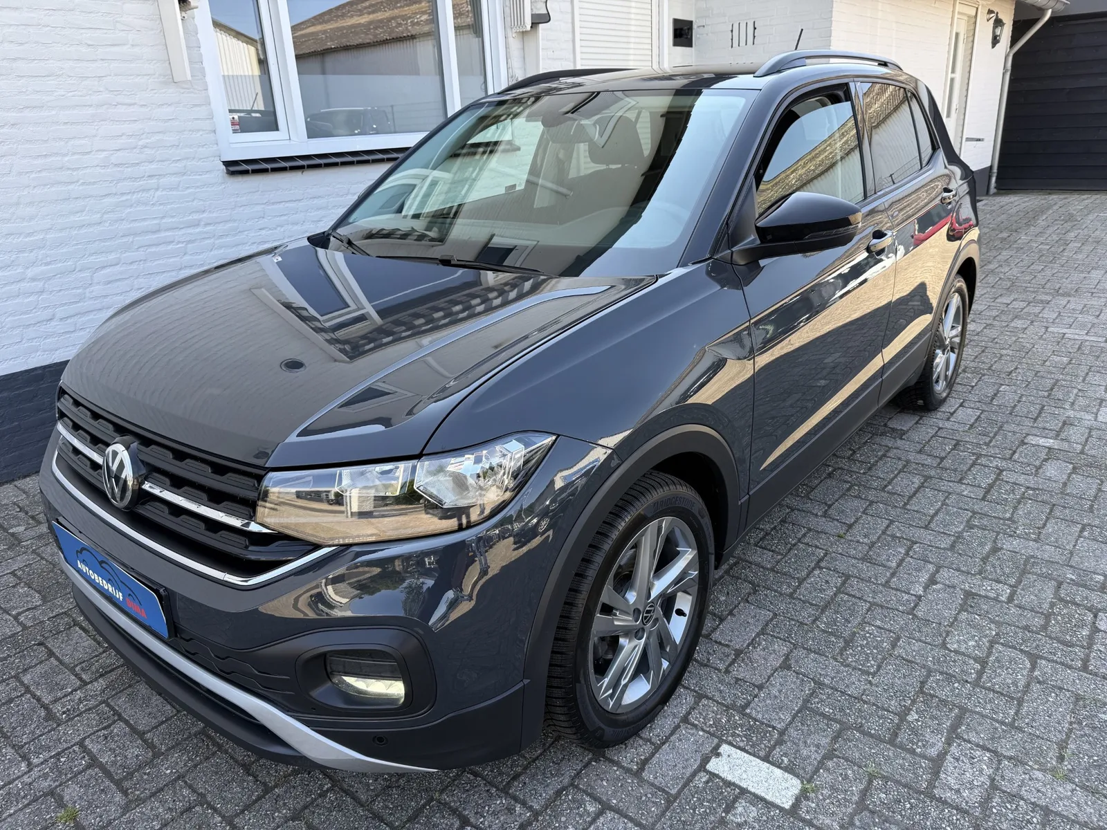 Volkswagen T-Cross (2020) — foto 1