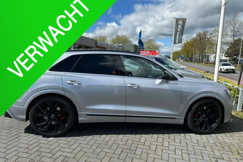 Audi Q8 (2018)