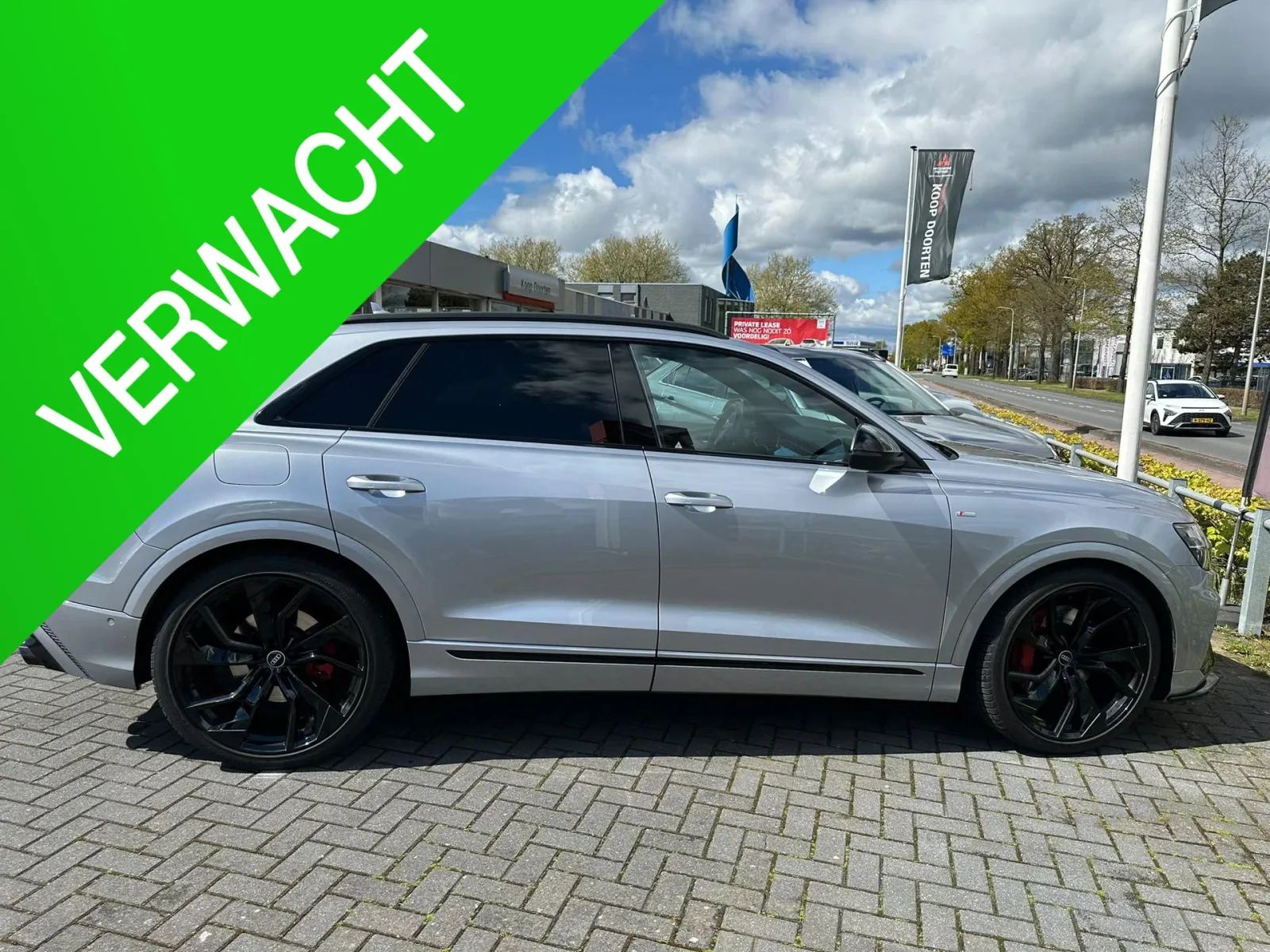 Audi Q8 (2020) — foto 1