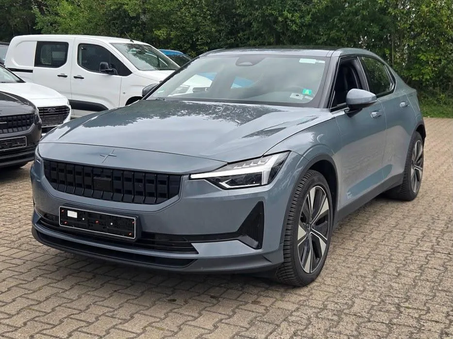 Polestar 2 (2023) — foto 1