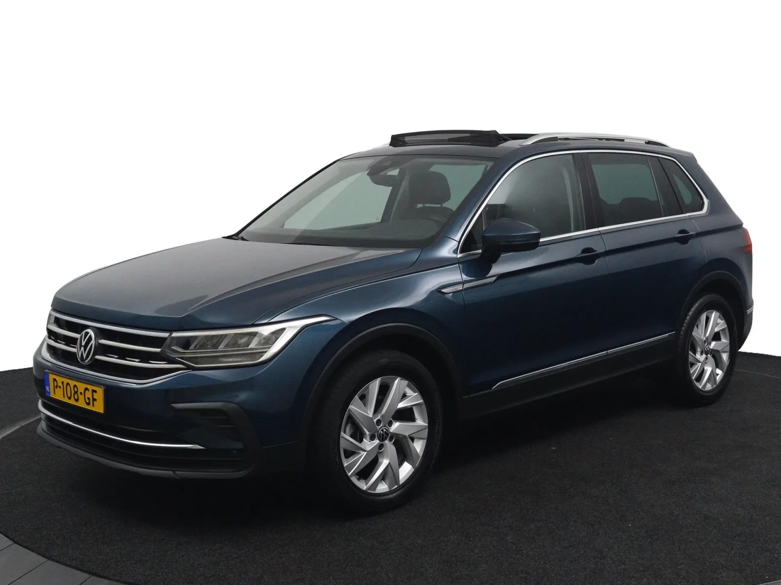 Volkswagen Tiguan (2022) — foto 1