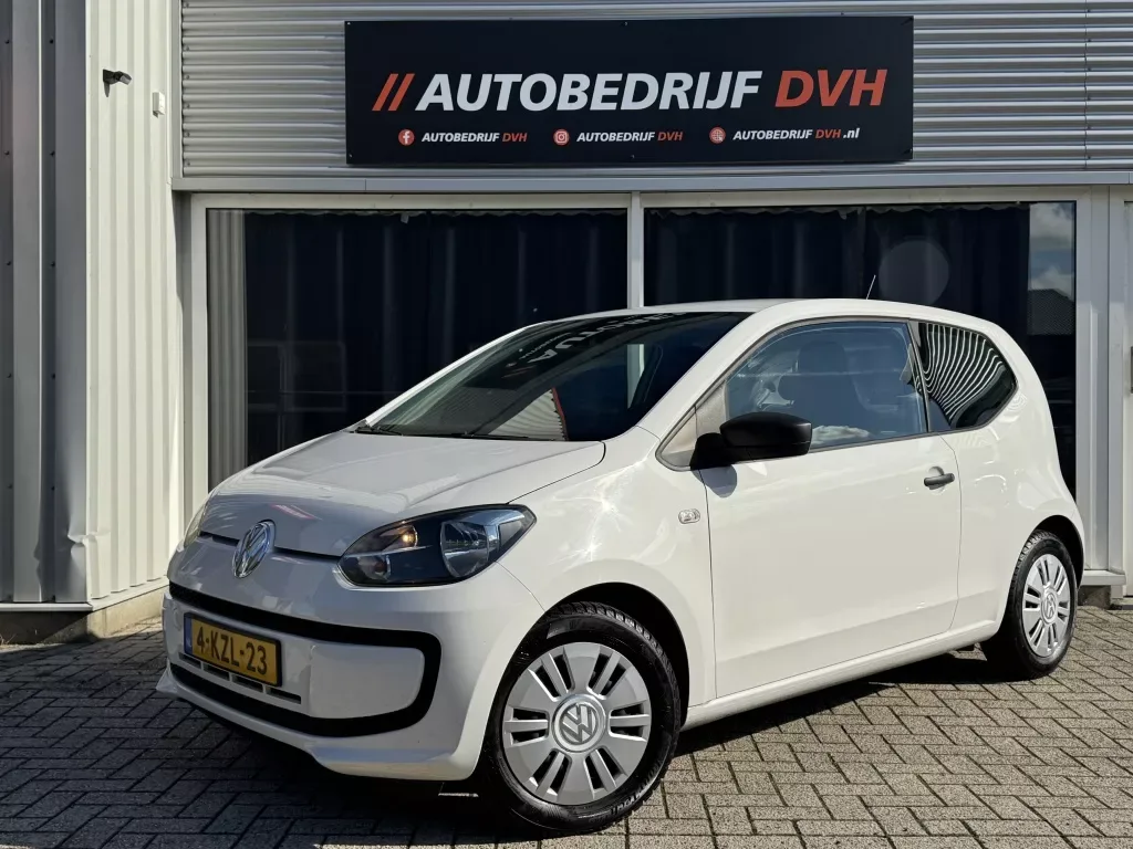 Volkswagen Up! (2013) — foto 1
