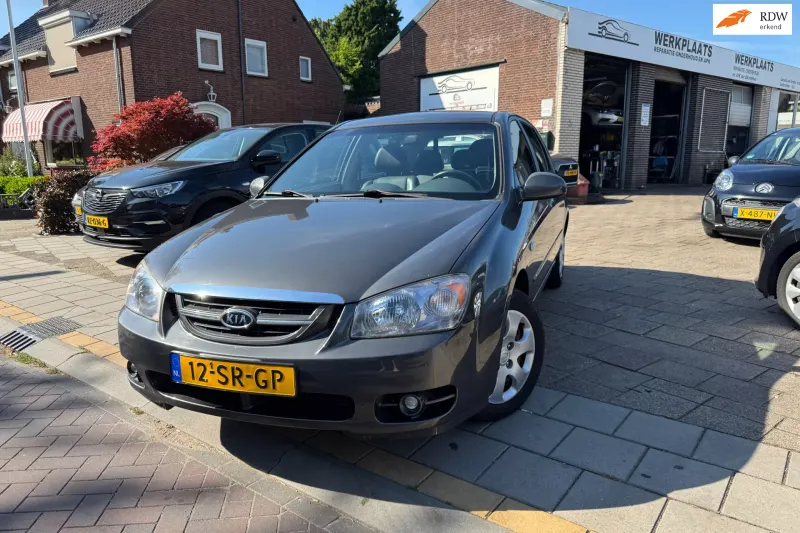 Kia Cerato (2006)