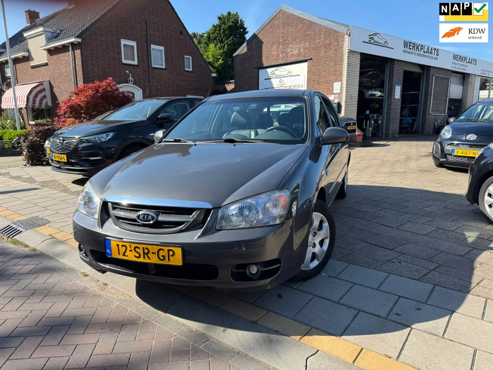 Kia Cerato (2006) — foto 1