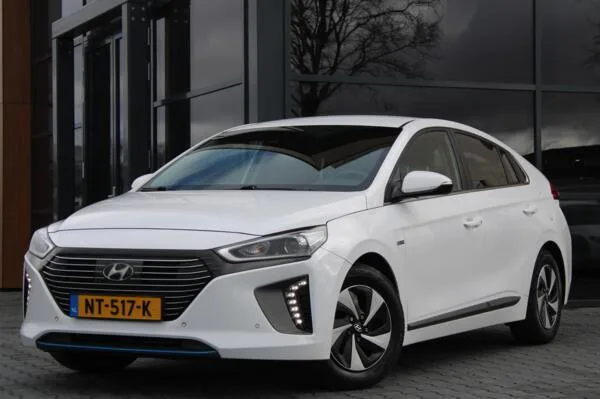 Hyundai Ioniq (2017) — foto 1