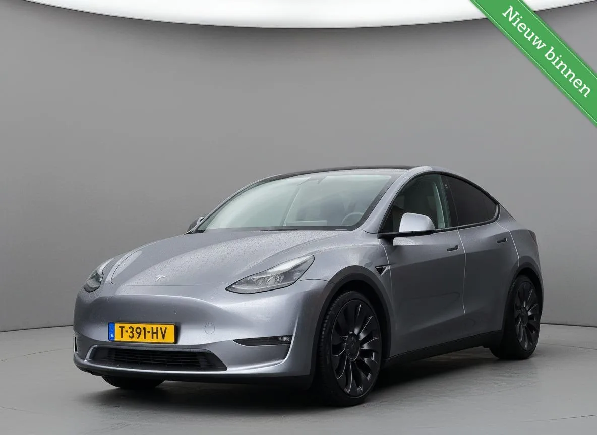 Tesla Model Y (2023) — foto 1