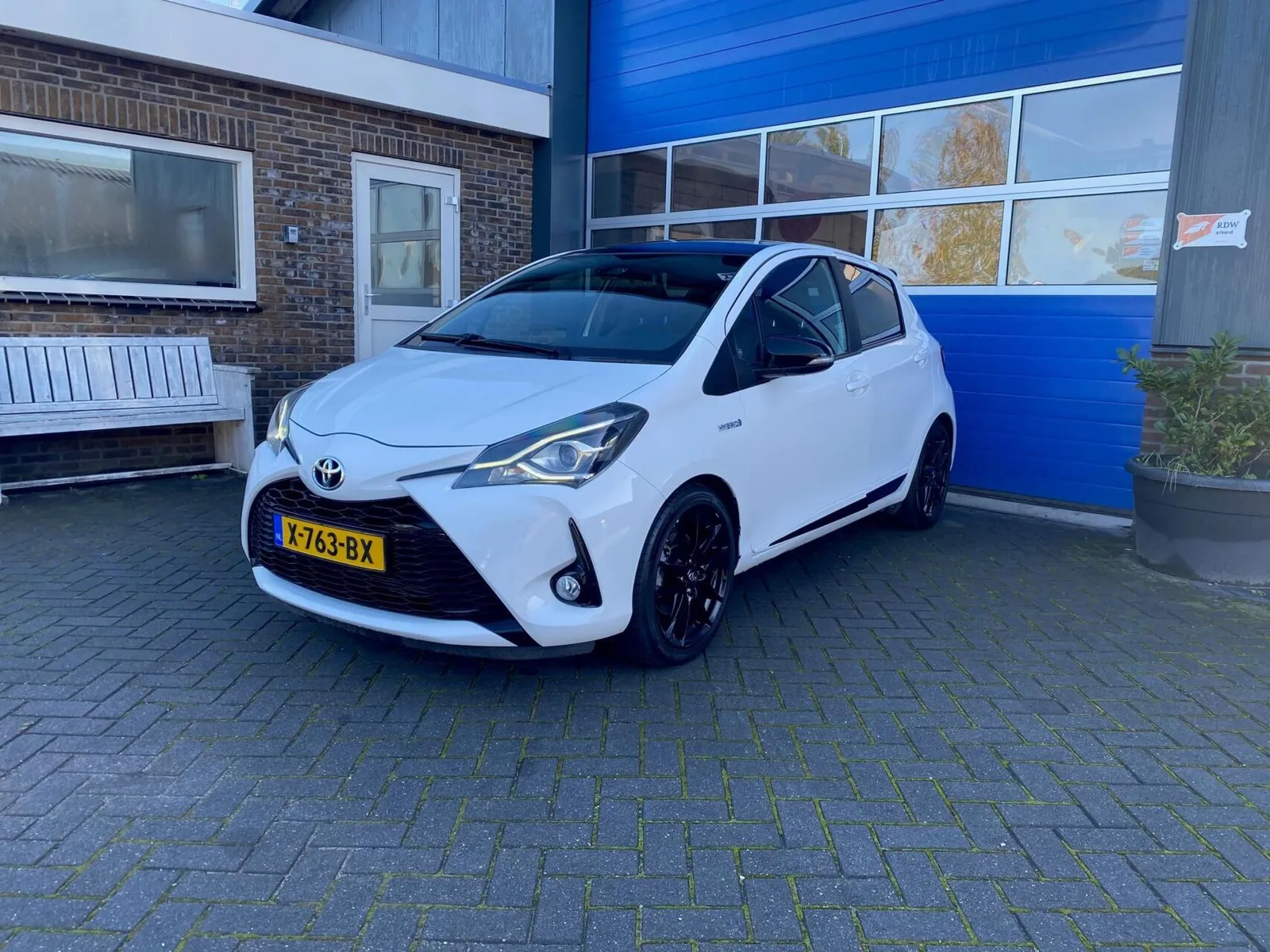 Toyota Yaris (2019) — foto 1