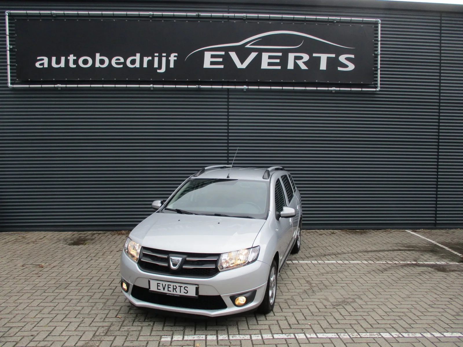 Dacia Logan MCV (2015) — foto 1