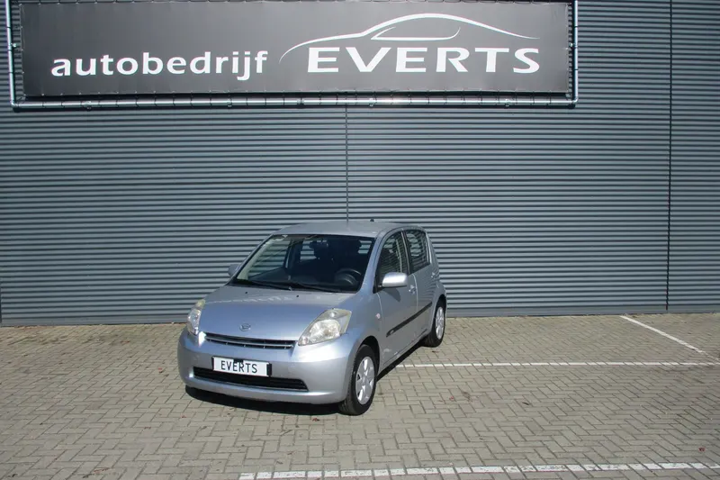 Daihatsu Sirion 2 (2006)