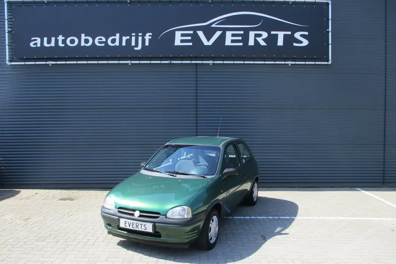 Opel Corsa (1996)