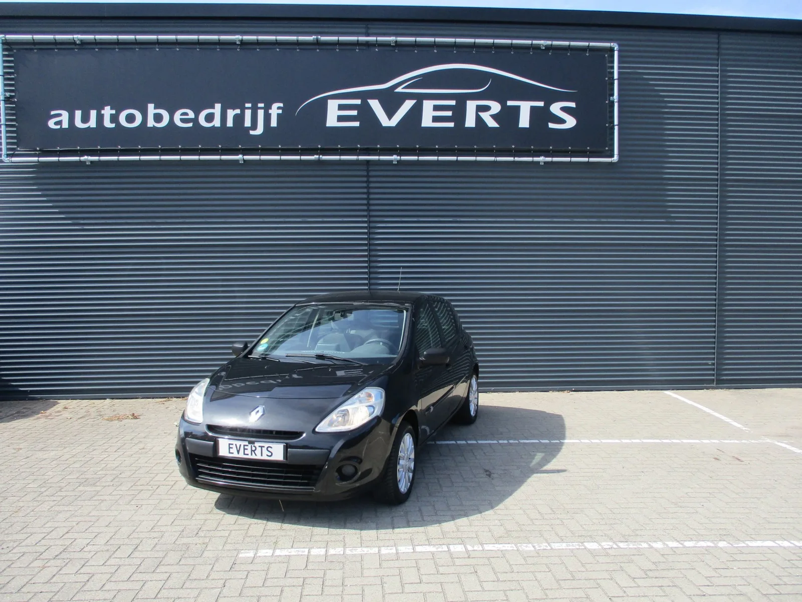 Renault Clio (2010) — foto 1