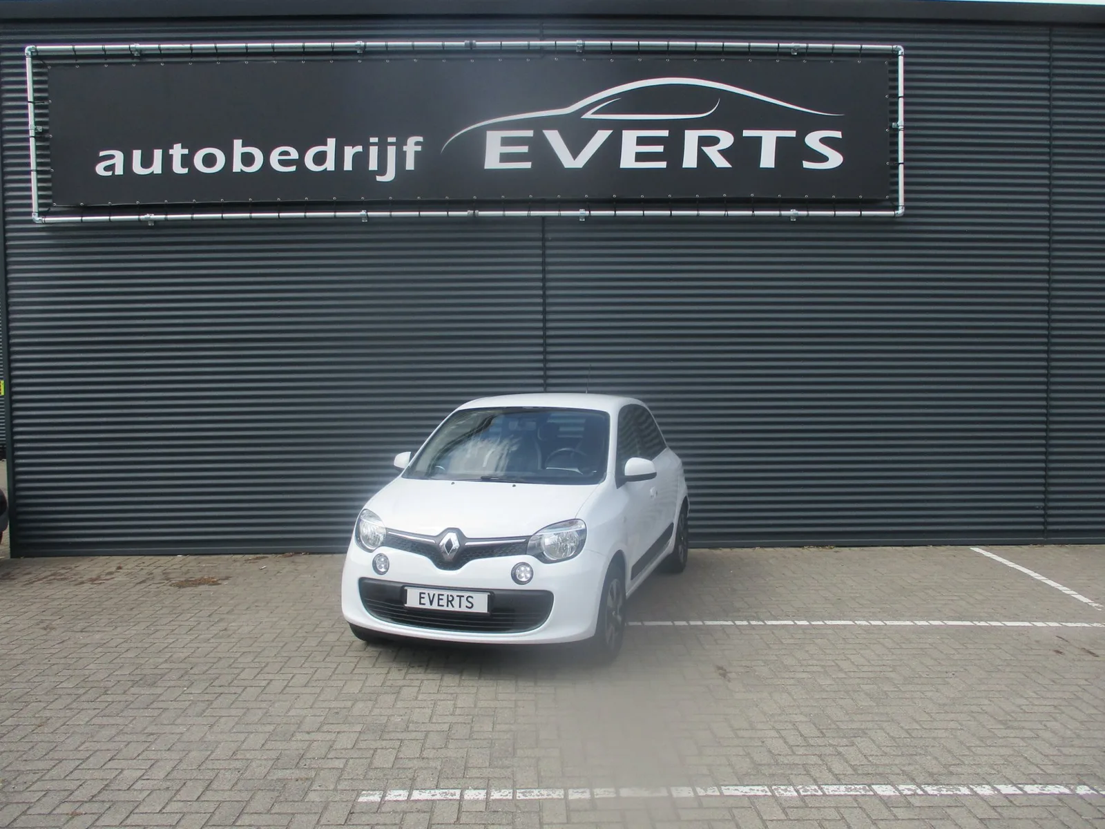 Renault Twingo (2015) — foto 1