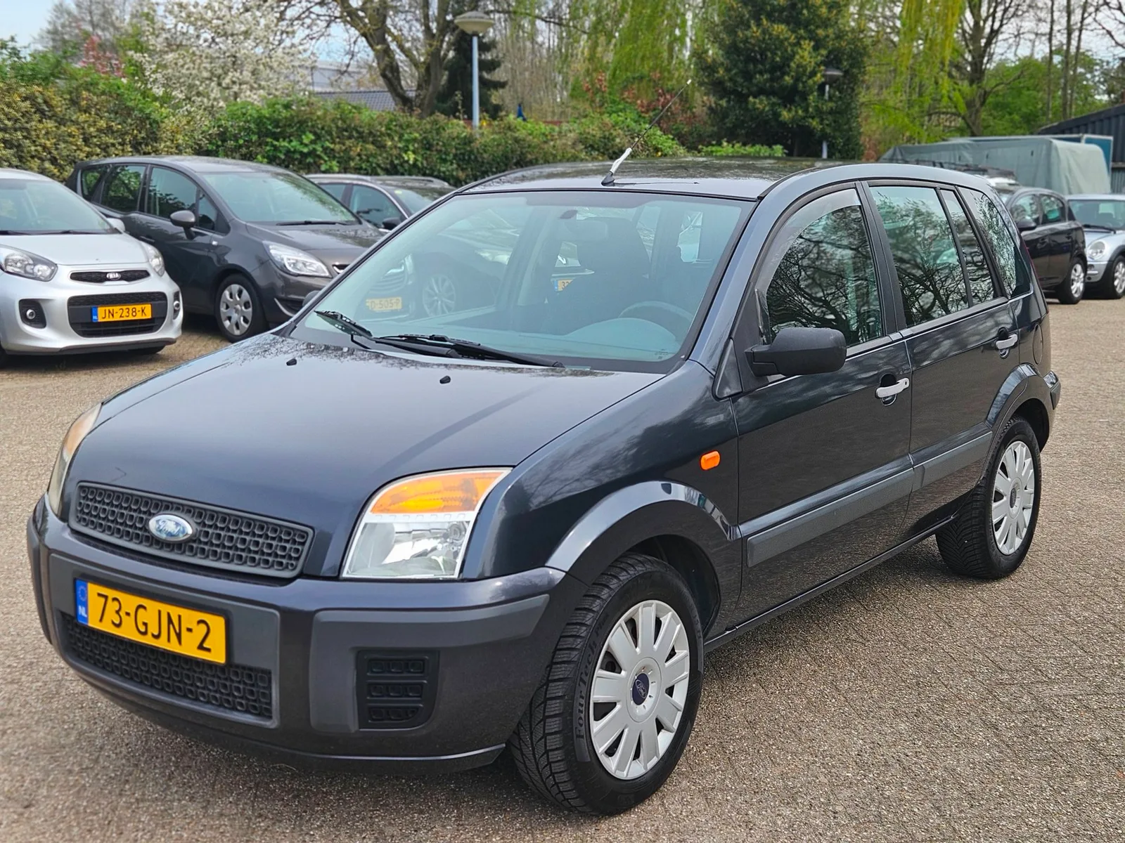 Ford Fusion (2008) — foto 1