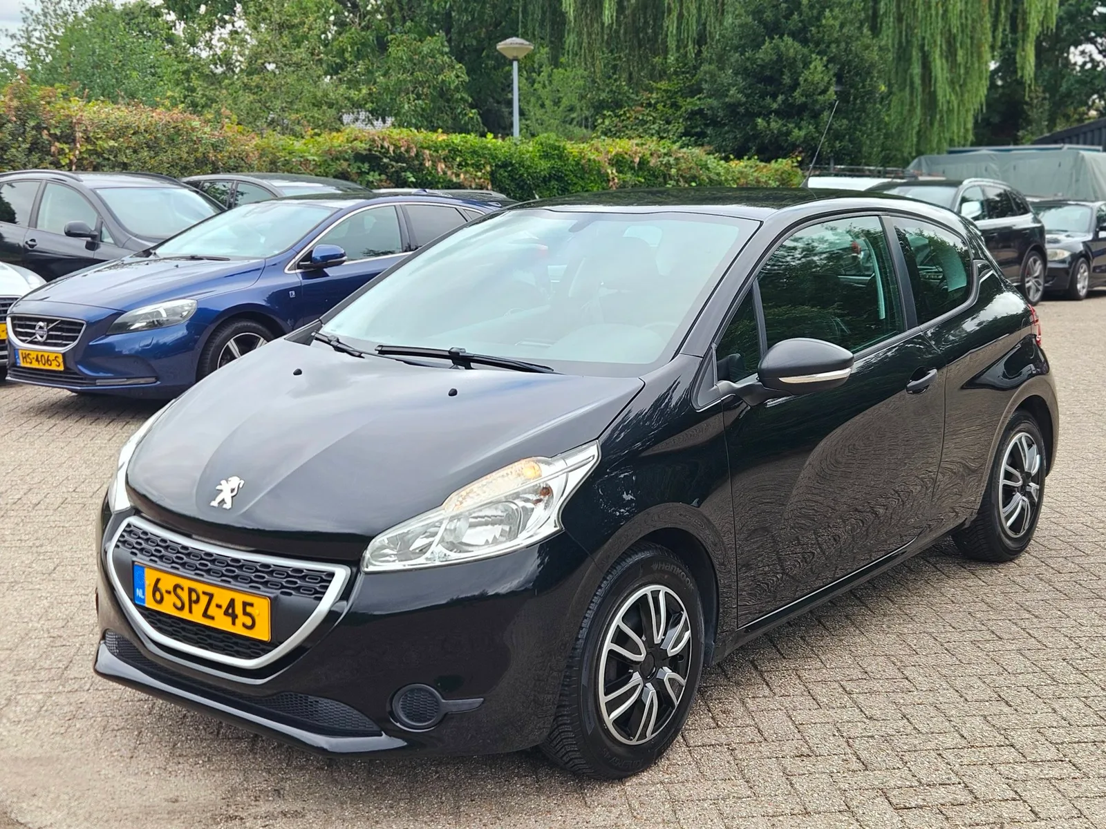 Peugeot 208 (2013) — foto 1