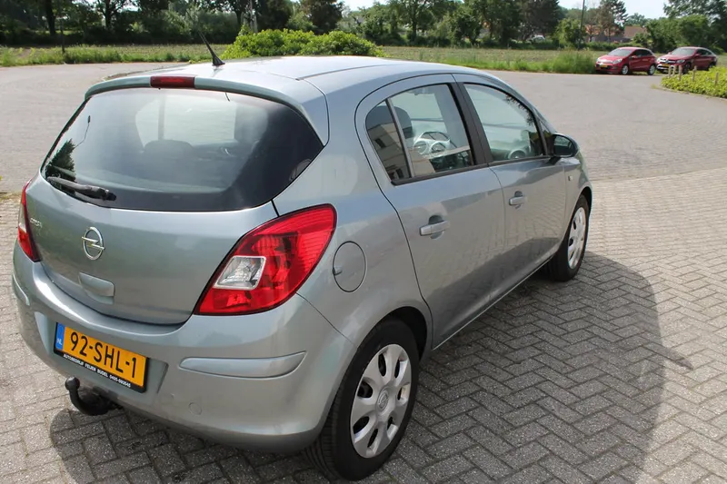 Opel Corsa (2011)