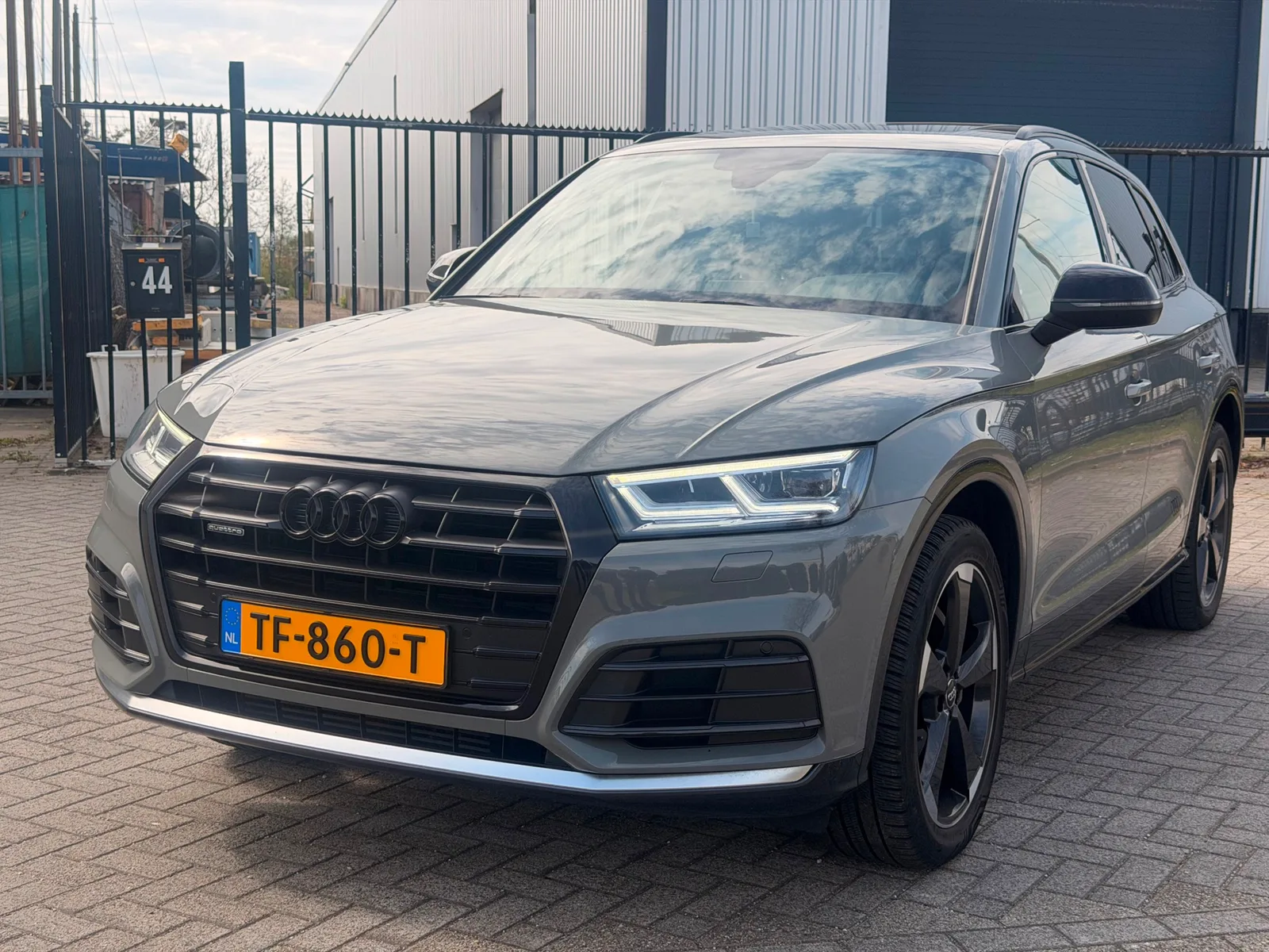 Audi Q5 (2018) — foto 1