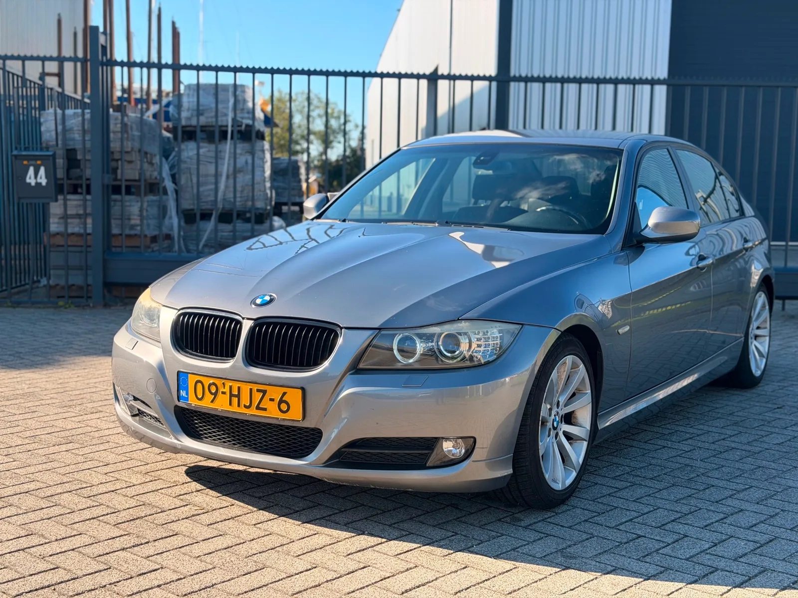 BMW 3-Serie (2009) — foto 1
