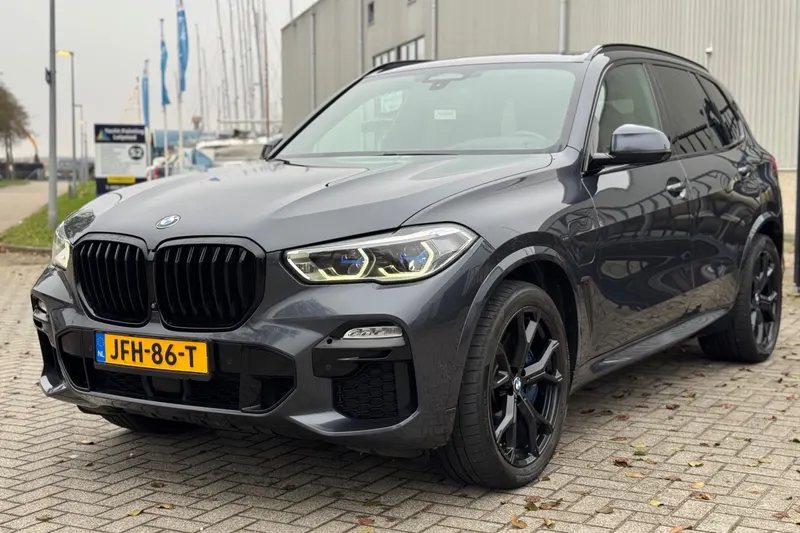 BMW X5 (2020)