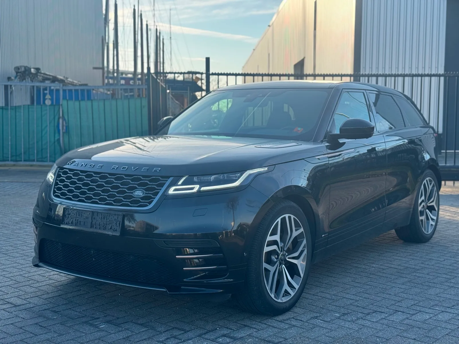 Land Rover Range Rover Velar (2021) — foto 1