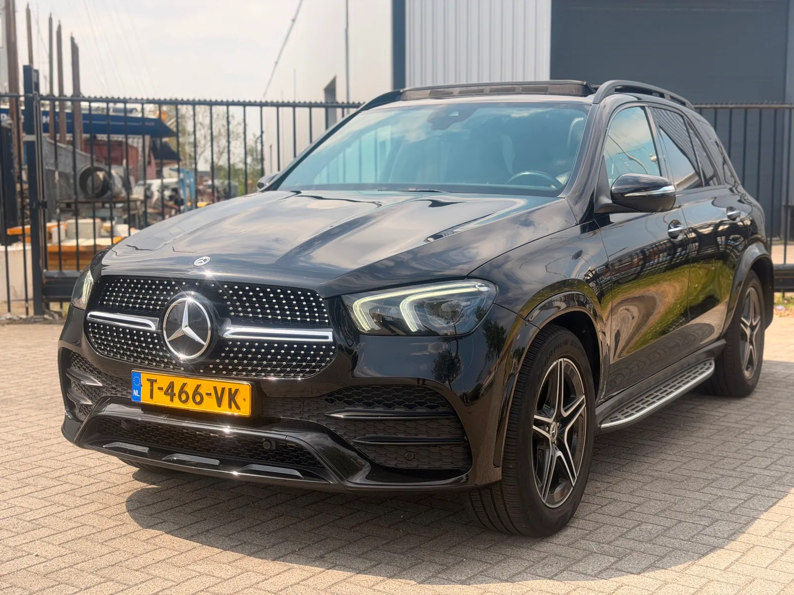 Mercedes-Benz GLE (2021) — foto 1