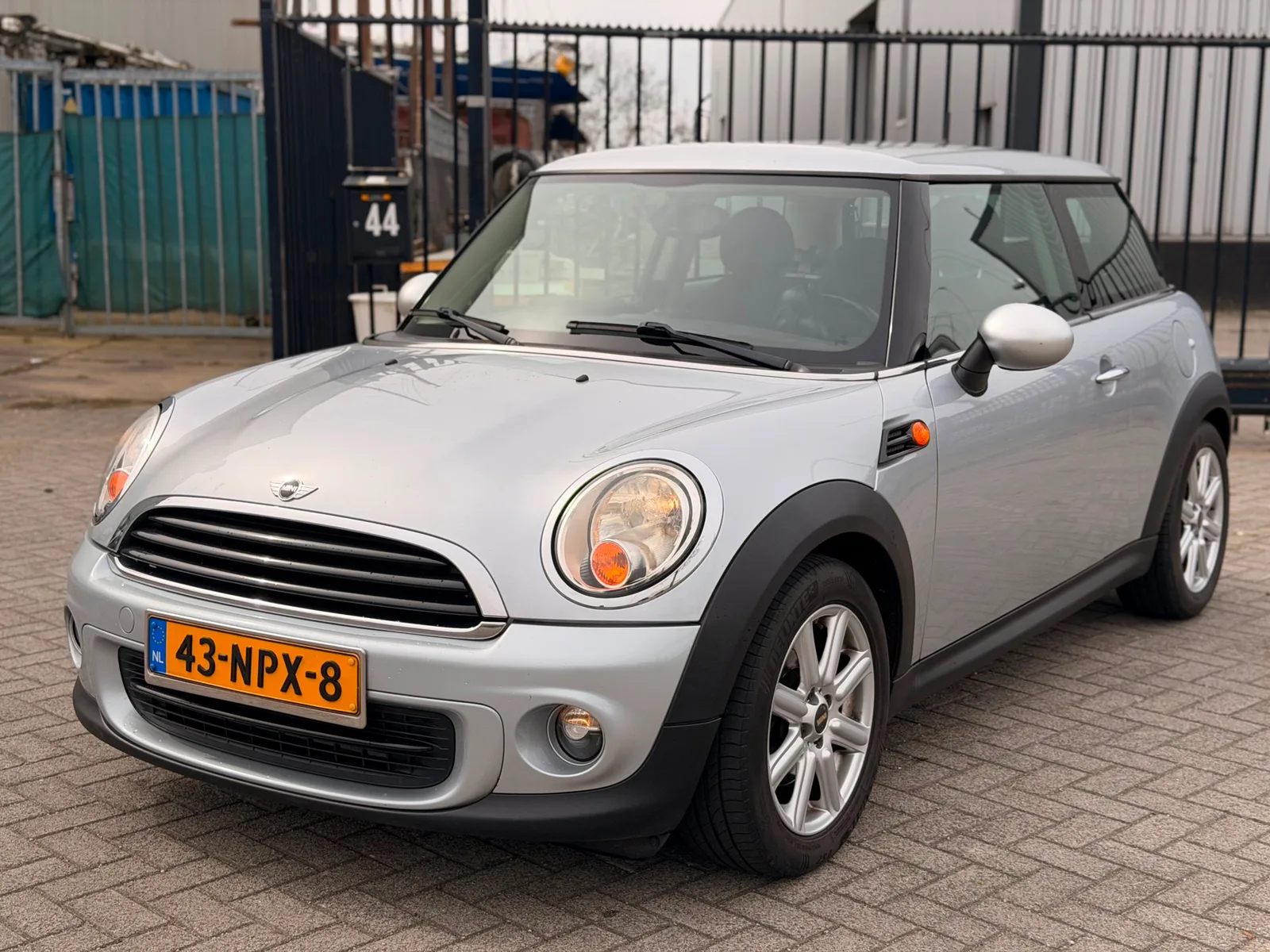 MINI One (2010) — foto 1