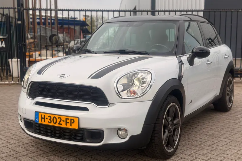 MINI Countryman (2011)