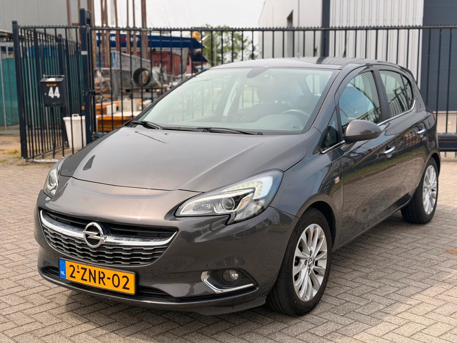 Opel Corsa (2015) — foto 1
