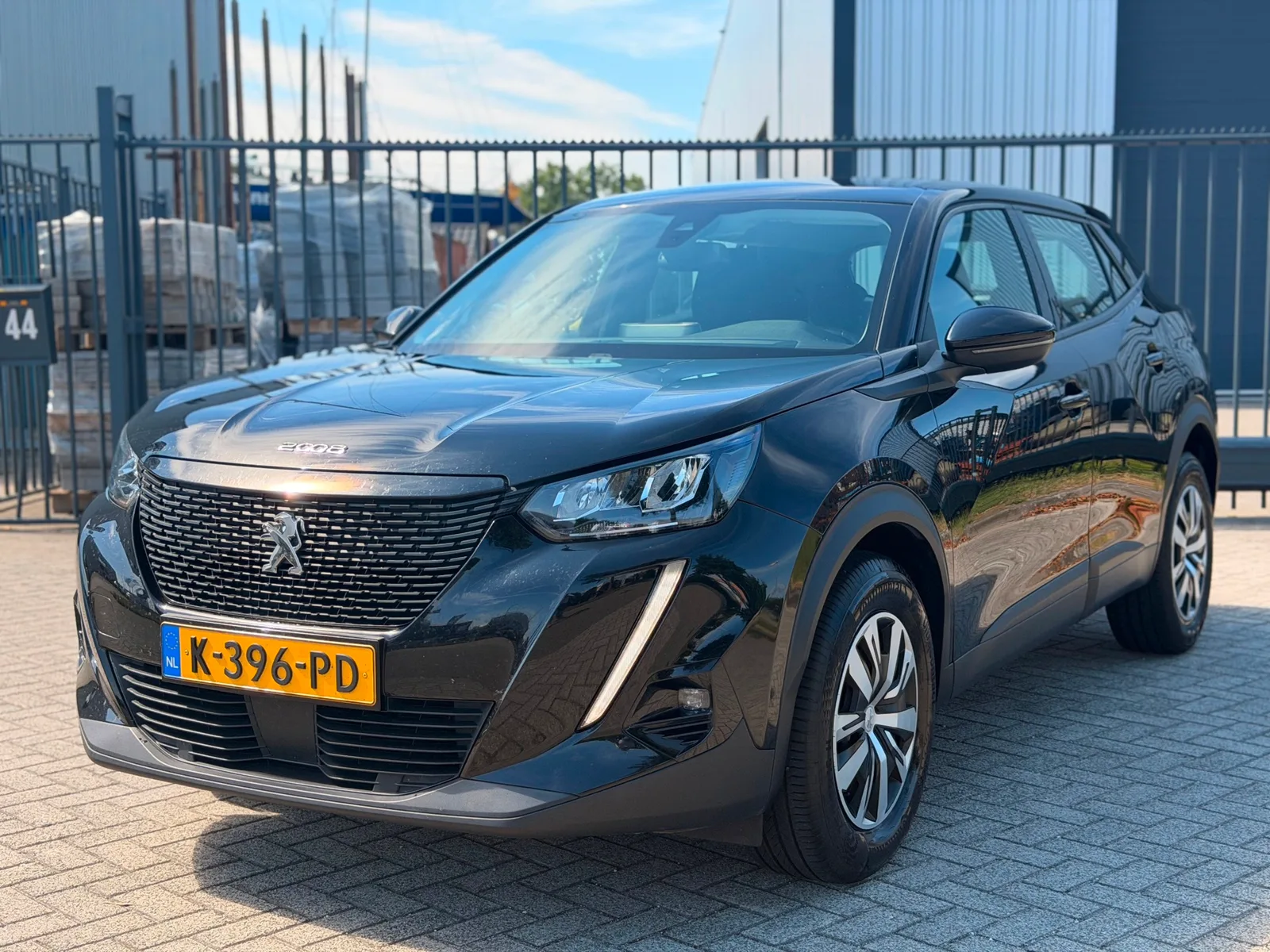 Peugeot 2008 (2021) — foto 1