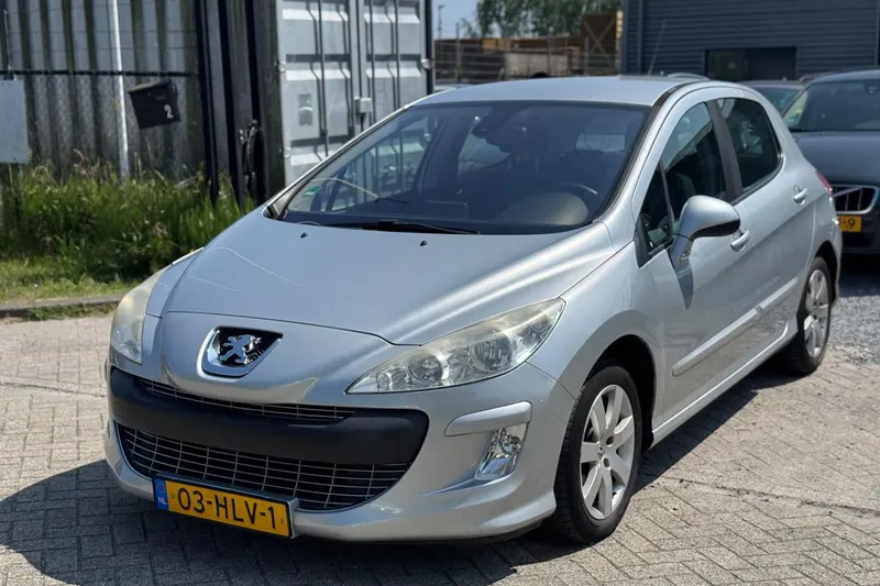 Peugeot 308 (2009)