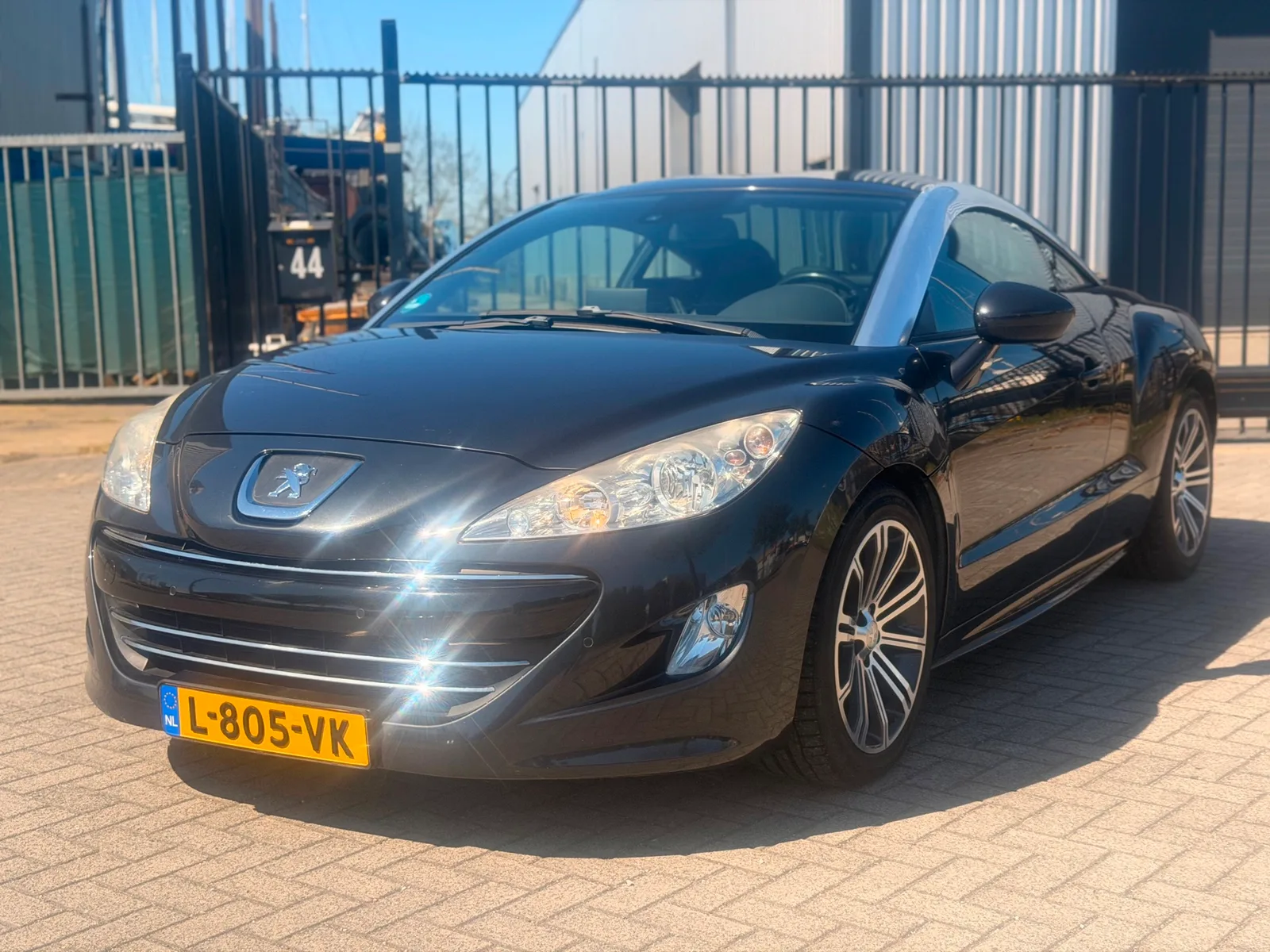 Peugeot RCZ (2012) — foto 1