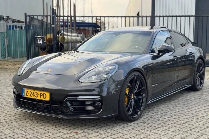 Porsche Panamera (2017)
