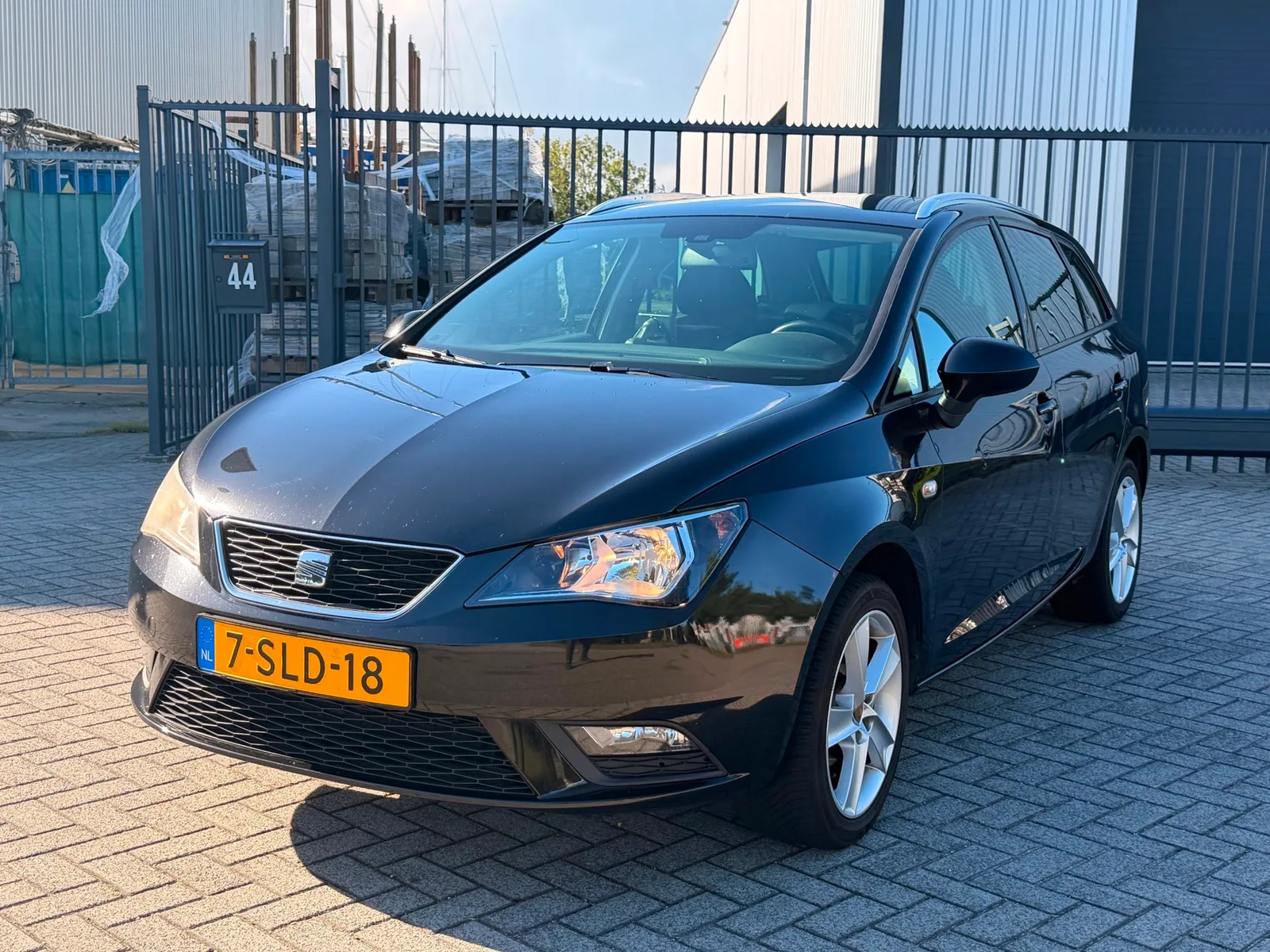 SEAT Ibiza (2013) — foto 1