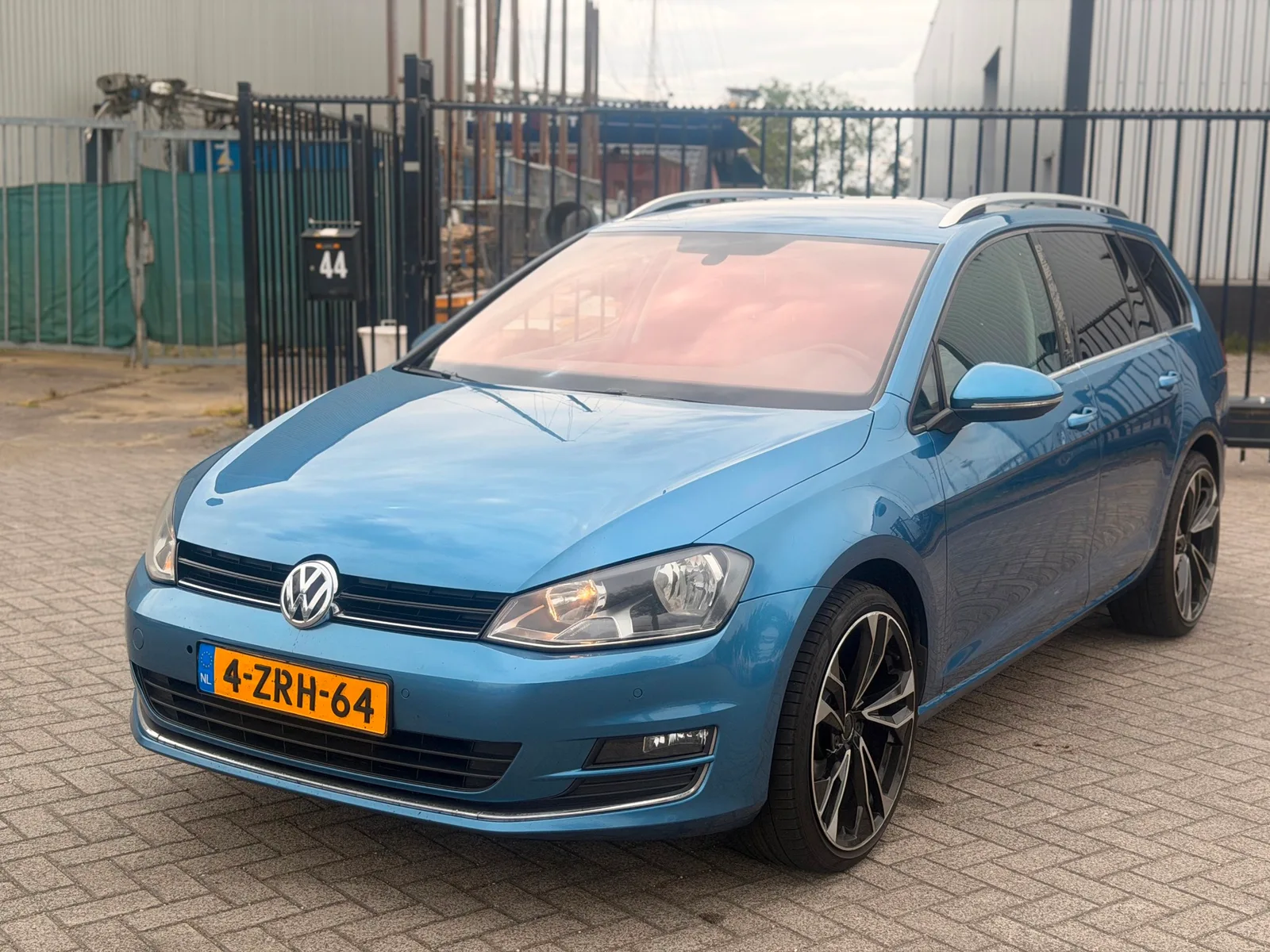Volkswagen Golf (2015) — foto 1