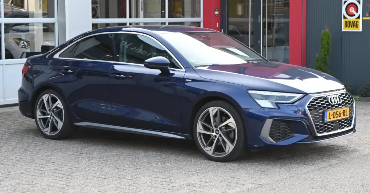 Audi A3 (2020) — foto 1