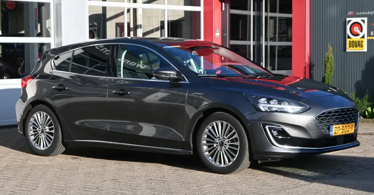 Ford Focus (2019) — foto 1
