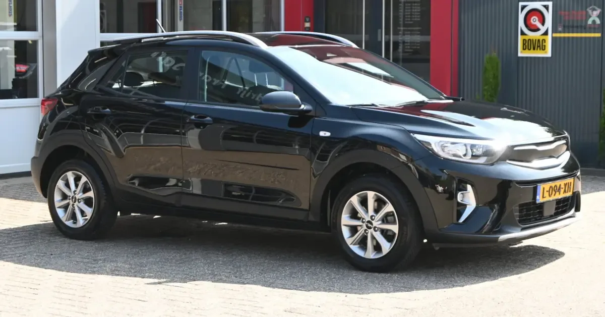 Kia Stonic (2021) — foto 1