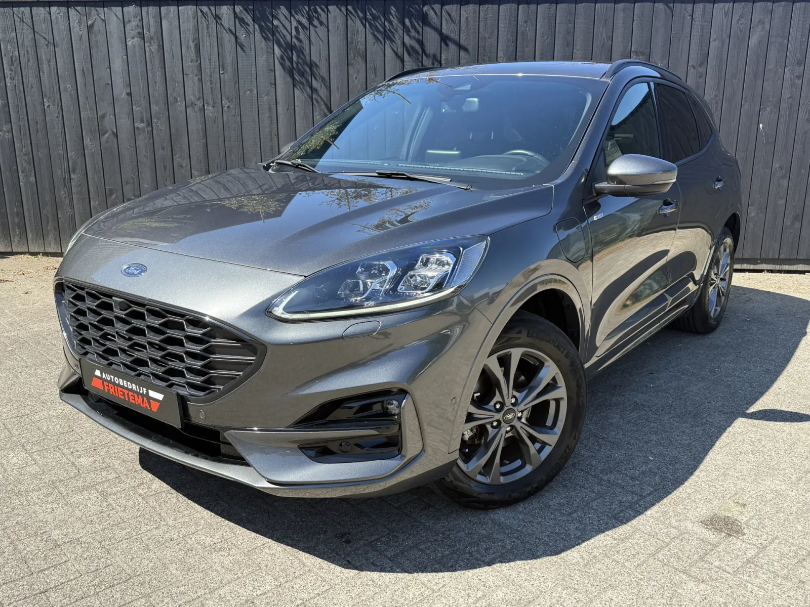 Ford Kuga (2023) — foto 1