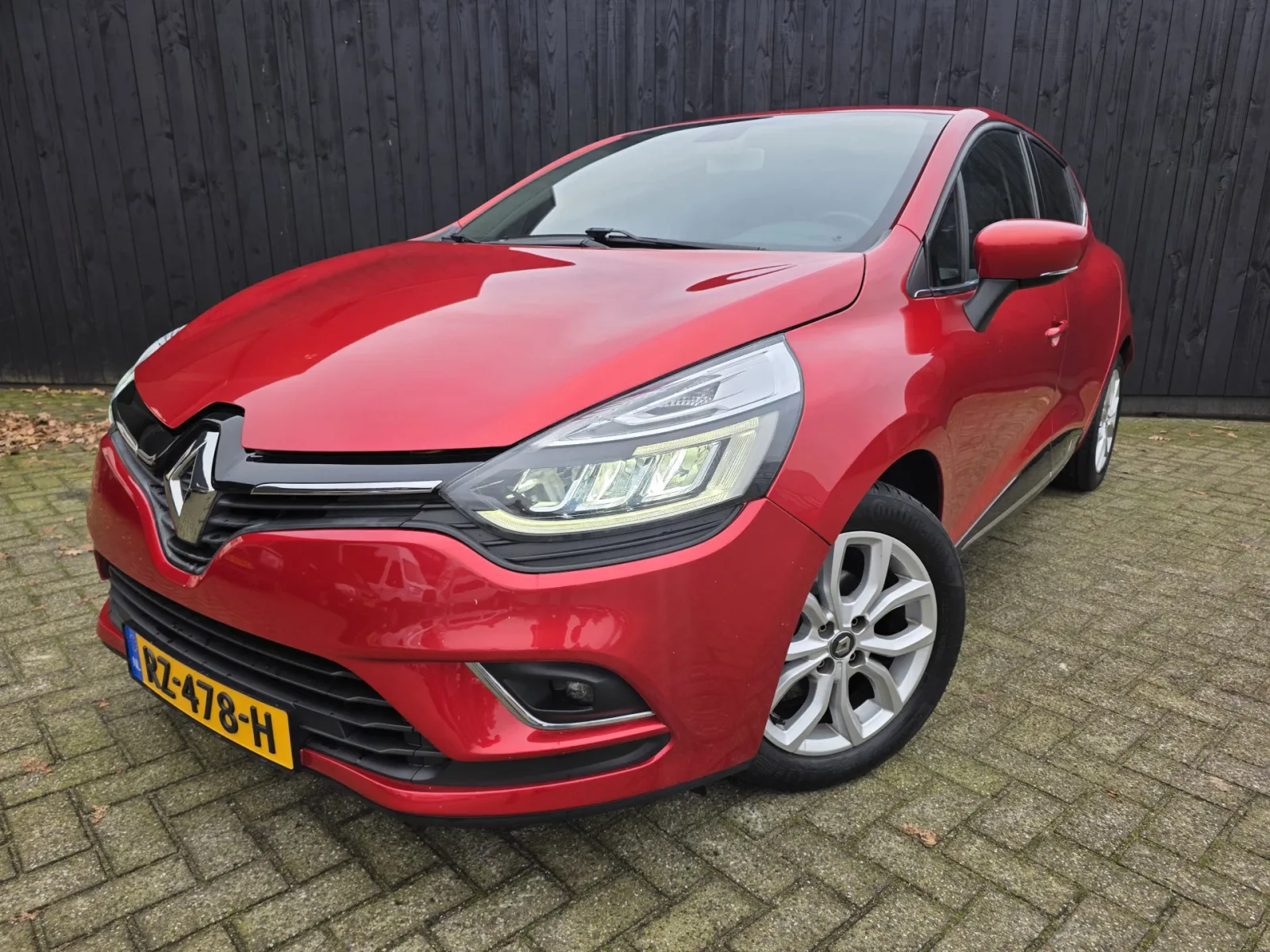 Renault Clio (2018) — foto 1