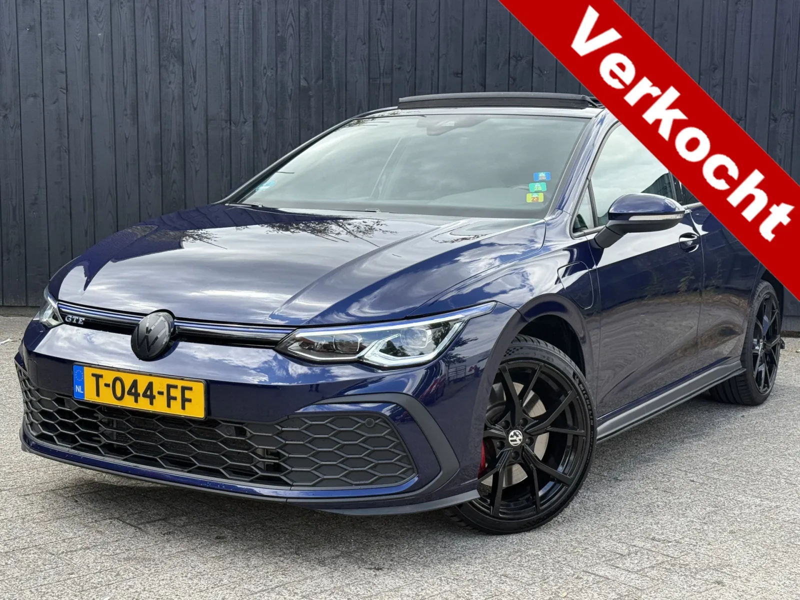 Volkswagen Golf (2021) — foto 1