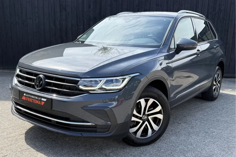 Volkswagen Tiguan (2023)