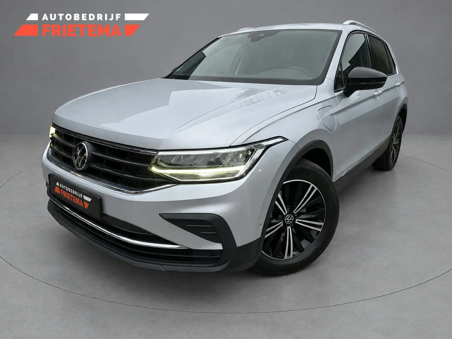 Volkswagen Tiguan (2023) — foto 1
